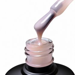 BIAB Liquid Extension Pink Fudge är en hard gel i flaska med mjuk nude-ton som passar alla hudtoner. Perfekt för naturliga nagla