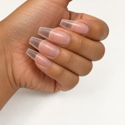 Soft gel tip - Classy Coffin på naglarna