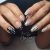 Upptäck Darkest Hour Gel Polish – en intensivt svart gelpolish som ger naglarna en djup, dramatisk och elegant look.