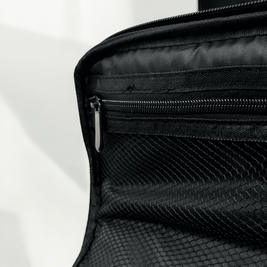 Made of a durable material that can withstand everyday use. Carrying handle and shoulder strap make the bag easy to carry.