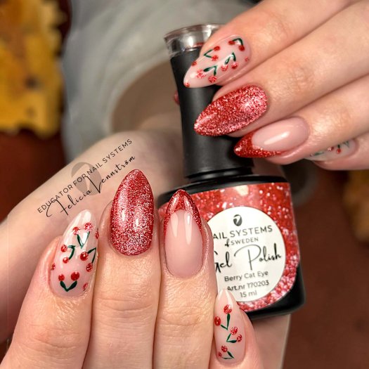 Berry Cat Eye Gel Polish