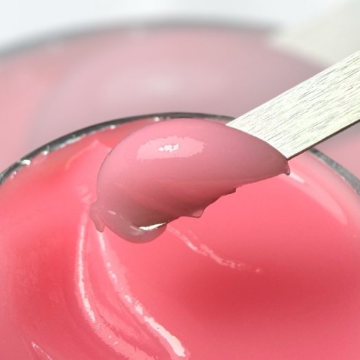 Flirty Pink Acrygel has a lovely pink shade with discreet coverage. Perfect for a natural look with smooth application and long-