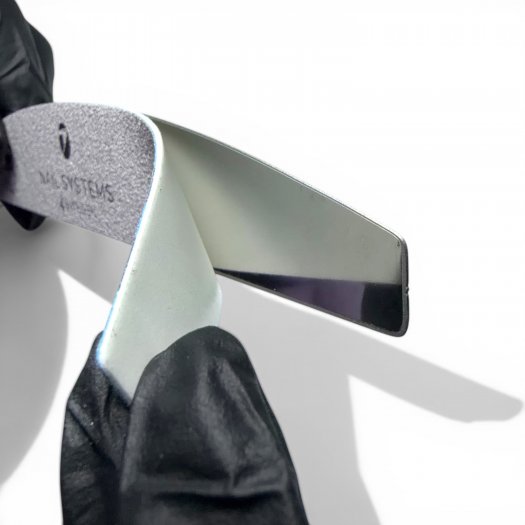 Sustain 240 grit Filblad – skonsamt filblad med klisterbaksida för Sustain Metal Core. Perfekt för nagelprep och formning av nat