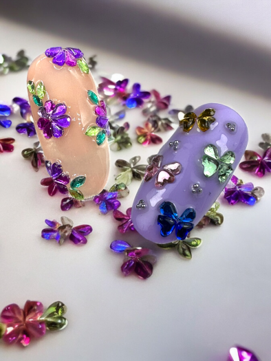 Rhinestone Heart Carousel - 1200 hjärtformade stenar i snurra