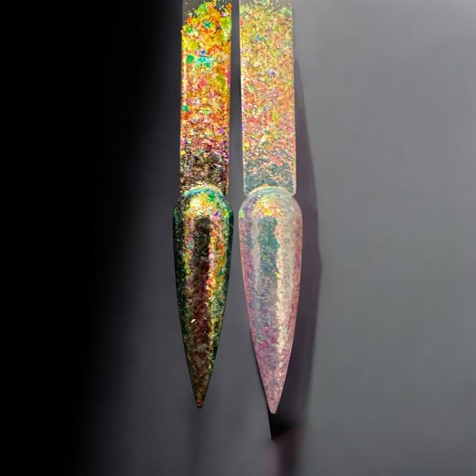 Discover Chameleon Flakes - Multicolor Large – large, color-shifting flakes that easily adhere to the tacky layer of gel or gelp