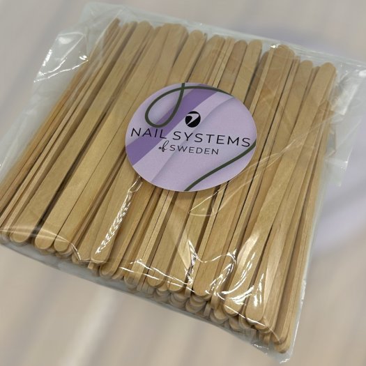 Disposable wooden tool for hygienic application of gel, wax or cream. Perfect for professional salon use