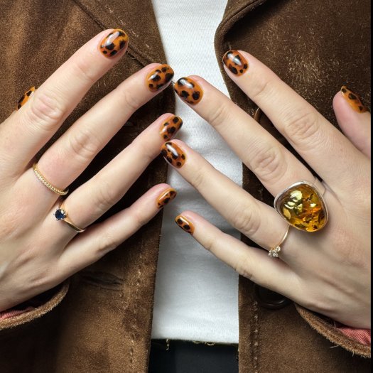 Tortie nails created with Tortoise Kit and Blooming Gel Clear