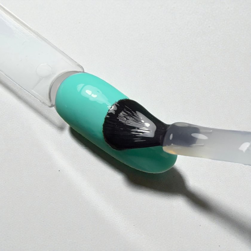 Velvet Matte Top Gel som bas för pigment